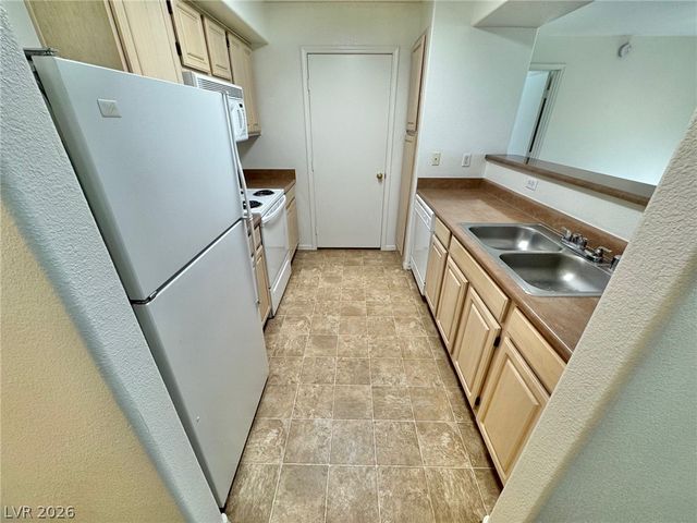 555 East Silverado Ranch Boulevard 2010, Las Vegas, NV 89183