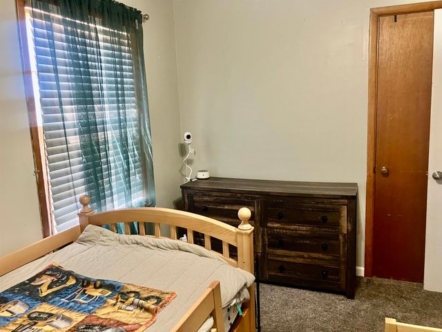 1629 E Gary St, Park City, KS 67219