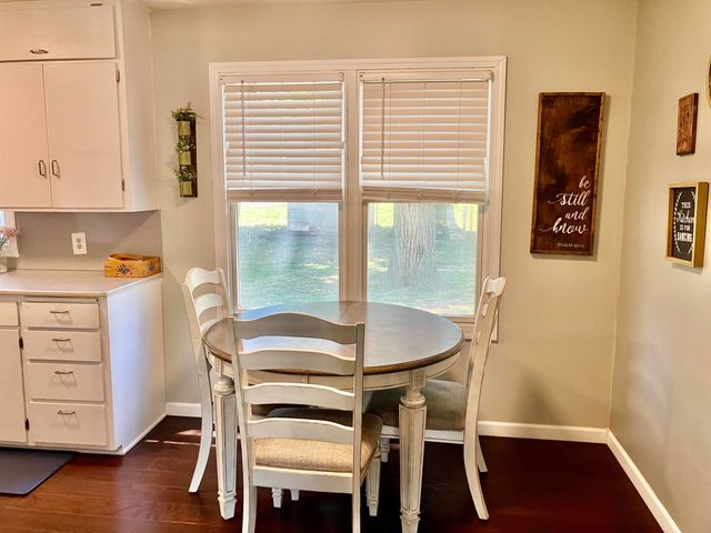 1629 E Gary St, Park City, KS 67219