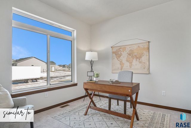 9209 W Counsel St Street, Sioux Falls, SD 57106