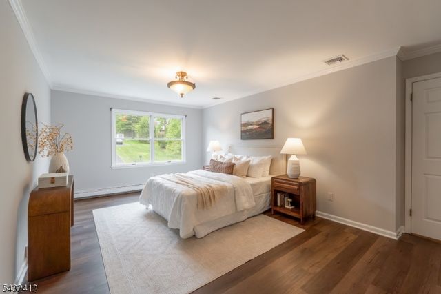 10 Golden Corner Way, Randolph Twp., NJ 07869