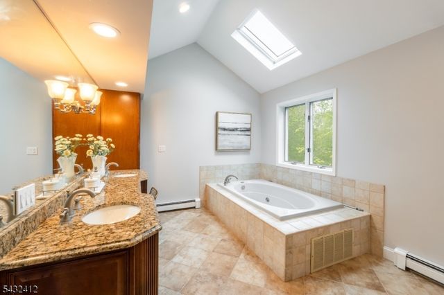 10 Golden Corner Way, Randolph Twp., NJ 07869