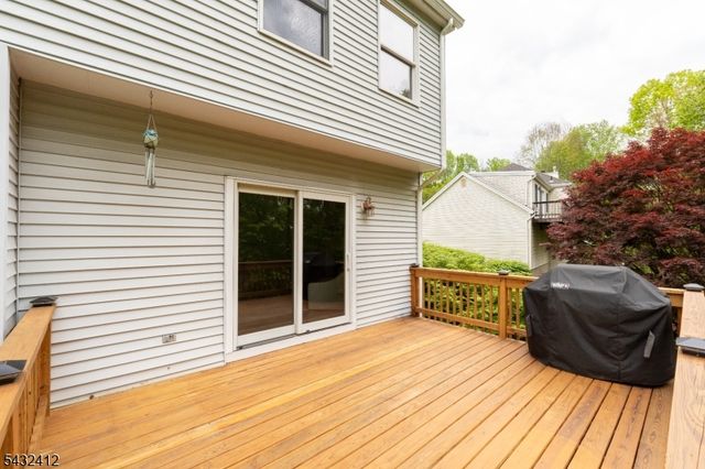 10 Golden Corner Way, Randolph Twp., NJ 07869