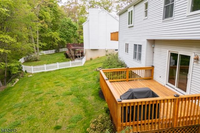10 Golden Corner Way, Randolph Twp., NJ 07869