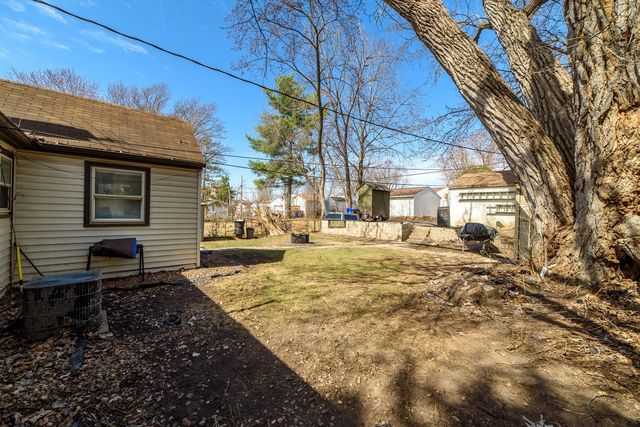 1859 Hoyt Avenue E, Saint Paul, MN 55119