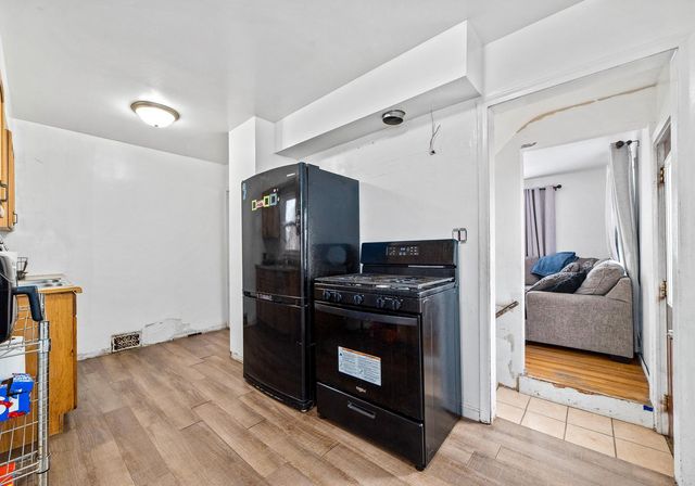 1859 Hoyt Avenue E, Saint Paul, MN 55119