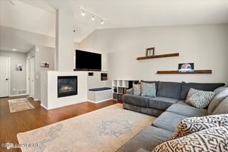 207 Dailey Avenue, #7, Anchorage, AK 99515