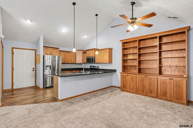 9015 Buckshot Road, Lincoln, NE 68507