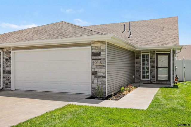 9015 Buckshot Road, Lincoln, NE 68507