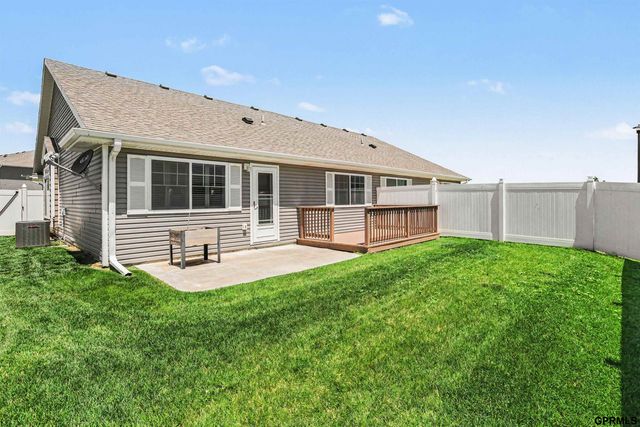 9015 Buckshot Road, Lincoln, NE 68507