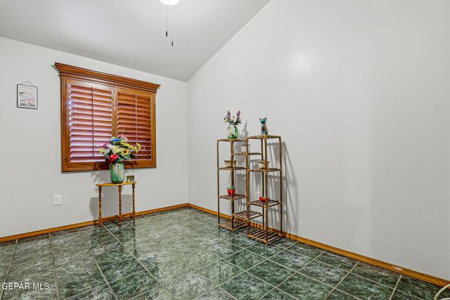 11729 SCOTT SIMPSON Drive, El Paso, TX 79936