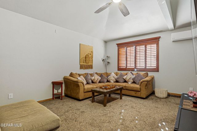 11729 SCOTT SIMPSON Drive, El Paso, TX 79936