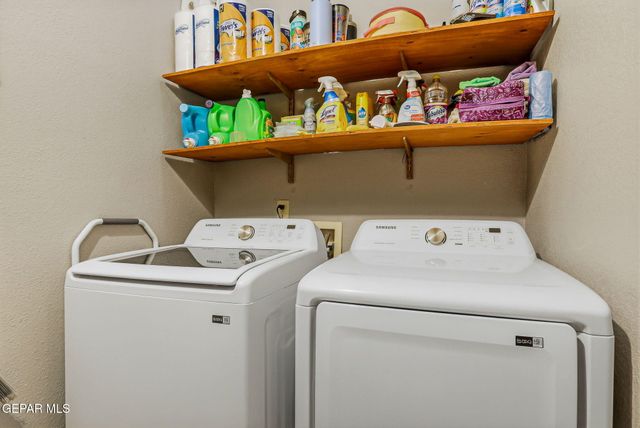 11729 SCOTT SIMPSON Drive, El Paso, TX 79936