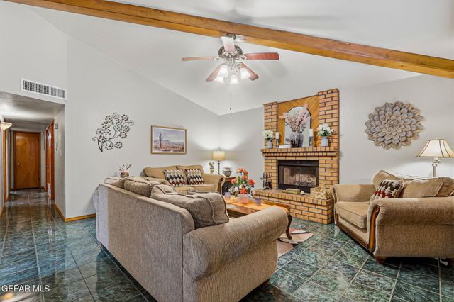 11729 SCOTT SIMPSON Drive, El Paso, TX 79936