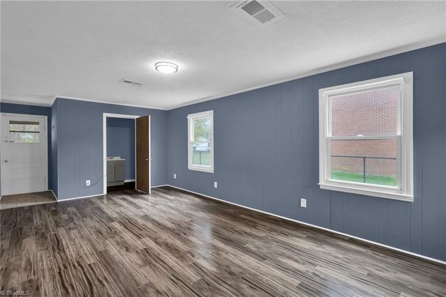 361 Garland Drive, Lexington, NC 27295