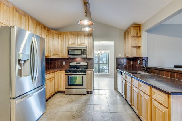 6220 Glennox Lane, Dallas, TX 75214