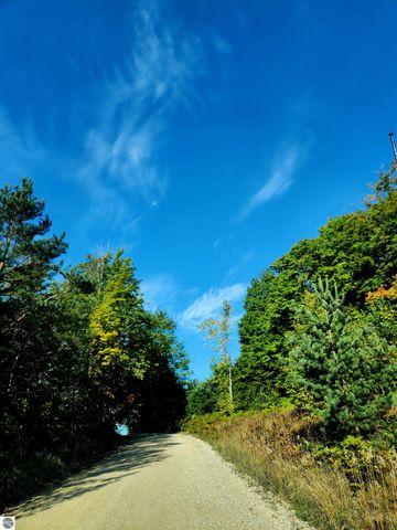 0 State Road, Kalkaska, MI 49646