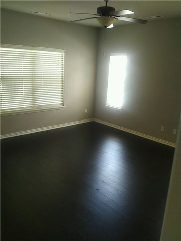 1524 N Leverett Avenue, Fayetteville, AR 72703