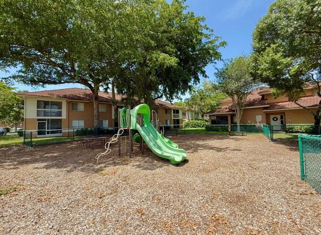 796 NW 91st Terrace, Plantation, FL 33324