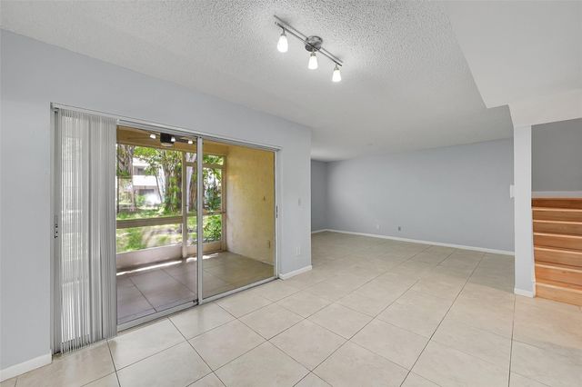 796 NW 91st Terrace, Plantation, FL 33324
