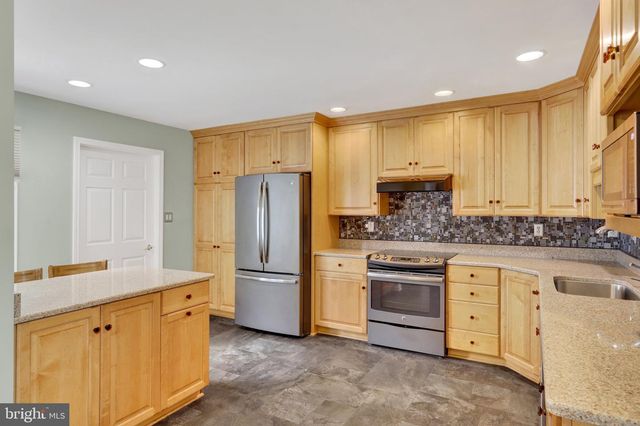 3896 FARMSTEAD DRIVE, Fayetteville, PA 17222