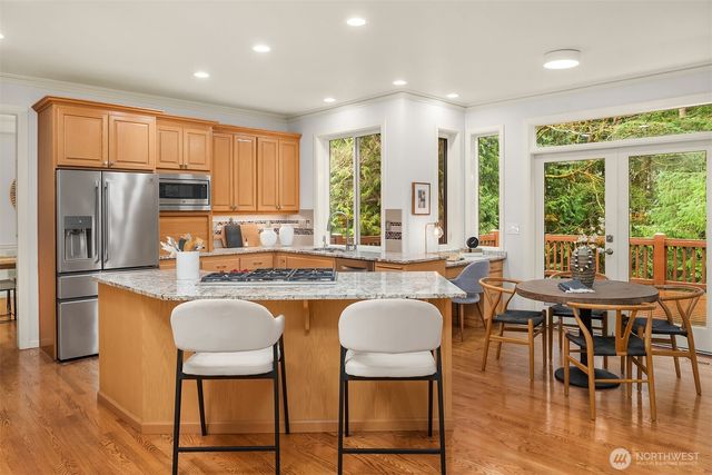 5706 NW Lac Leman Drive, Issaquah, WA 98027