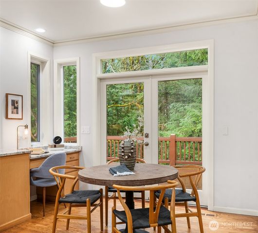 5706 NW Lac Leman Drive, Issaquah, WA 98027