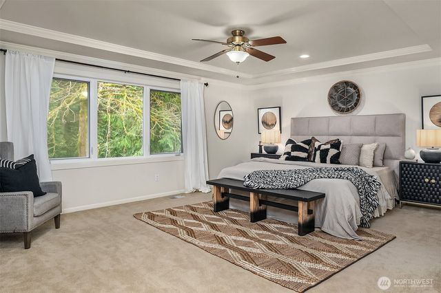 5706 NW Lac Leman Drive, Issaquah, WA 98027