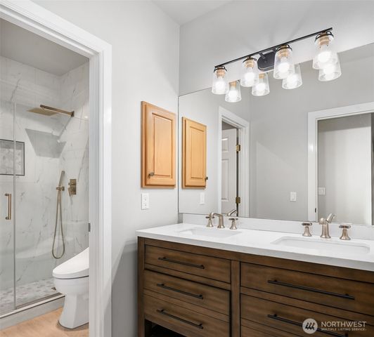 5706 NW Lac Leman Drive, Issaquah, WA 98027