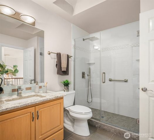 5706 NW Lac Leman Drive, Issaquah, WA 98027