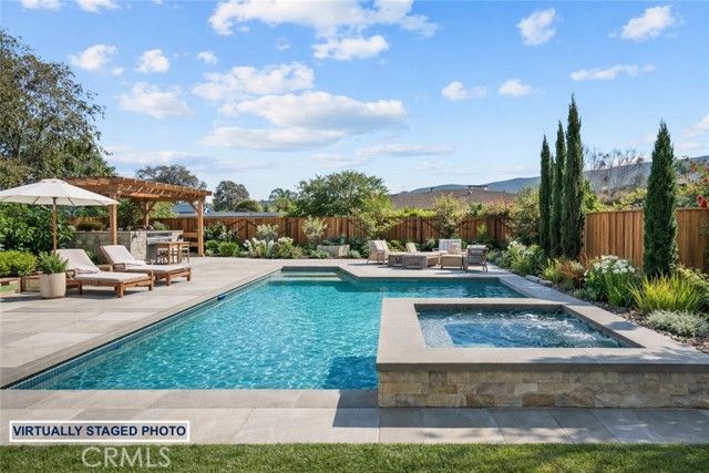 943 Tapies Court, Newbury Park (thousand Oaks), CA 91320