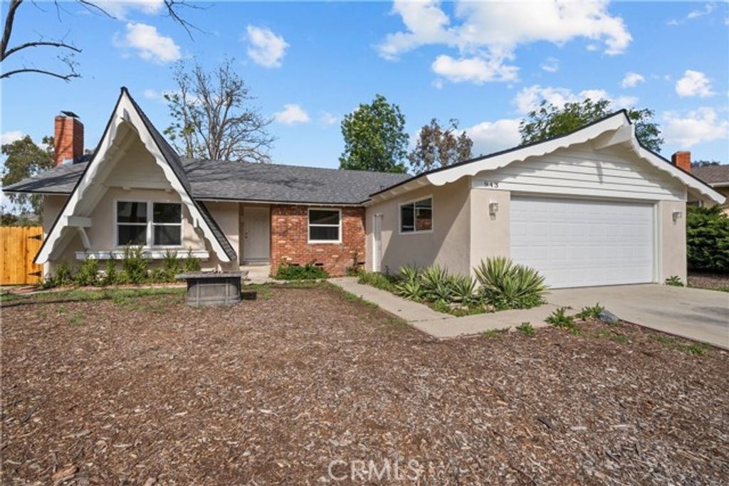 943 Tapies Court, Newbury Park (thousand Oaks), CA 91320