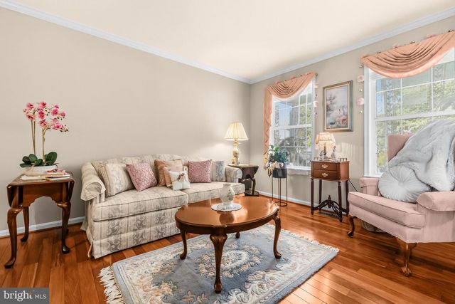 4090 CROAKER LN, Woodbridge, VA 22193