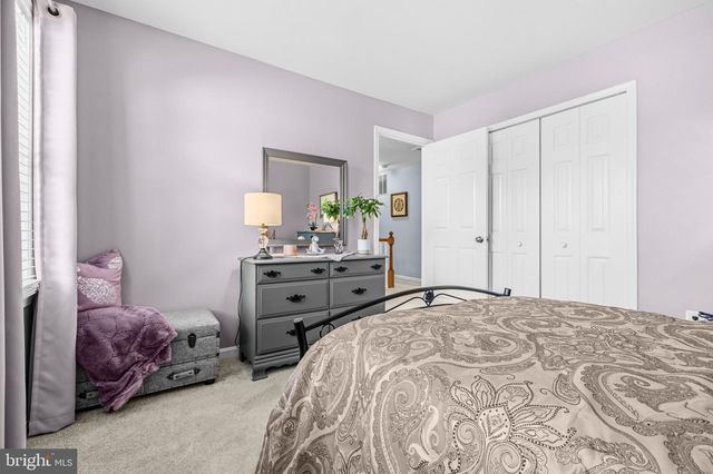 4090 CROAKER LN, Woodbridge, VA 22193