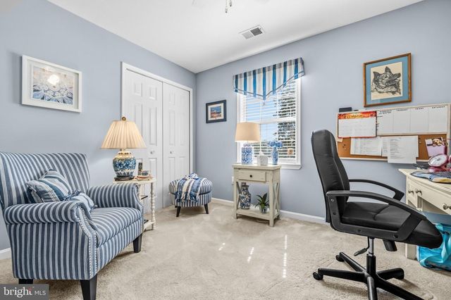 4090 CROAKER LN, Woodbridge, VA 22193