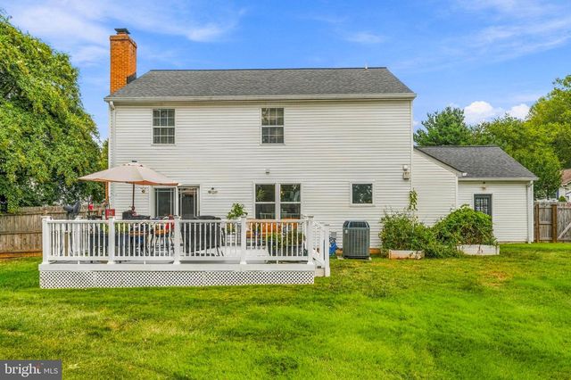 4090 CROAKER LN, Woodbridge, VA 22193