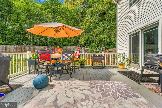 4090 CROAKER LN, Woodbridge, VA 22193
