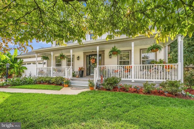 4090 CROAKER LN, Woodbridge, VA 22193