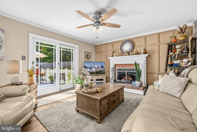 4090 CROAKER LN, Woodbridge, VA 22193