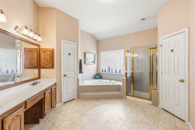 7604 Oak Knoll Drive, North Richland Hills, TX 76182