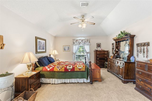 7604 Oak Knoll Drive, North Richland Hills, TX 76182