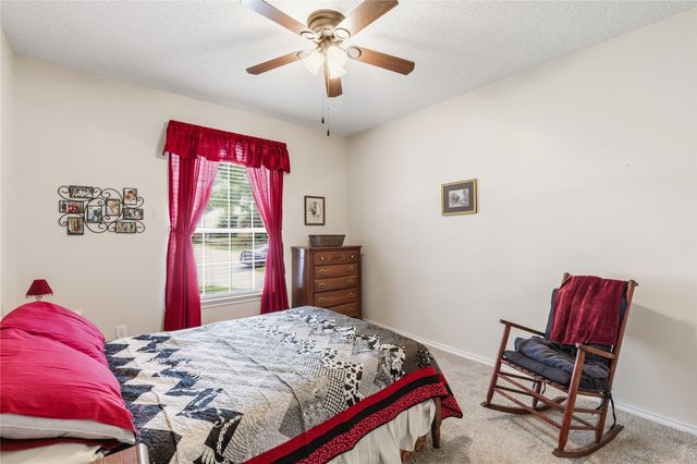 7604 Oak Knoll Drive, North Richland Hills, TX 76182