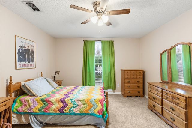7604 Oak Knoll Drive, North Richland Hills, TX 76182