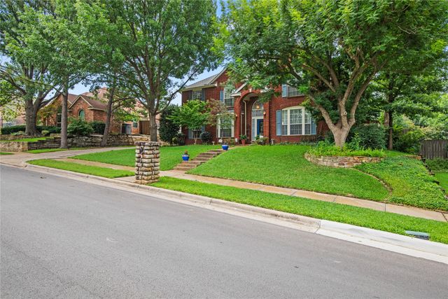 7604 Oak Knoll Drive, North Richland Hills, TX 76182