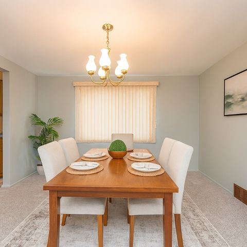 209 Video Dr, Munhall, PA 15120