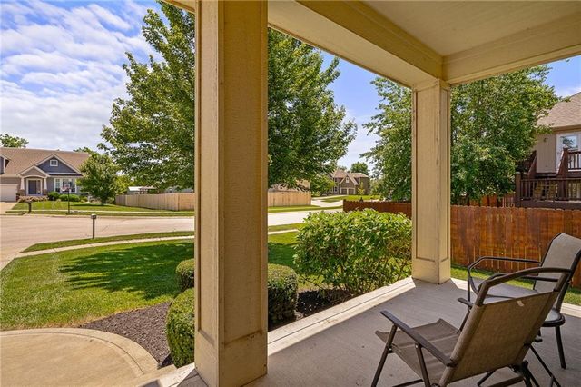 22375 St Francis Street, Spring Hill, KS 66083