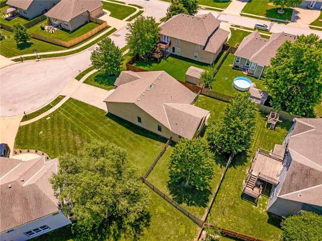 22375 St Francis Street, Spring Hill, KS 66083