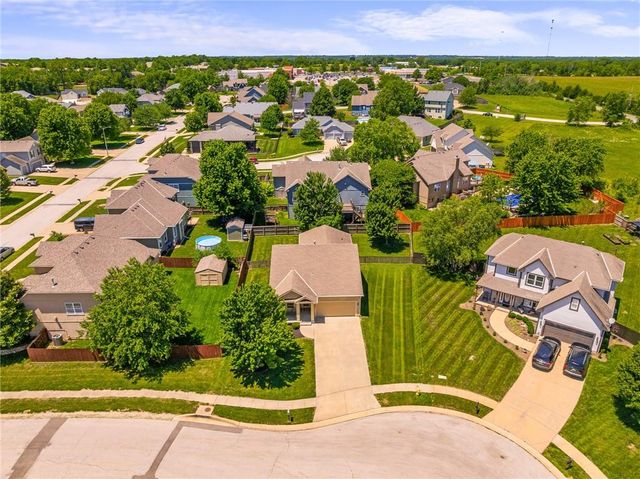22375 St Francis Street, Spring Hill, KS 66083