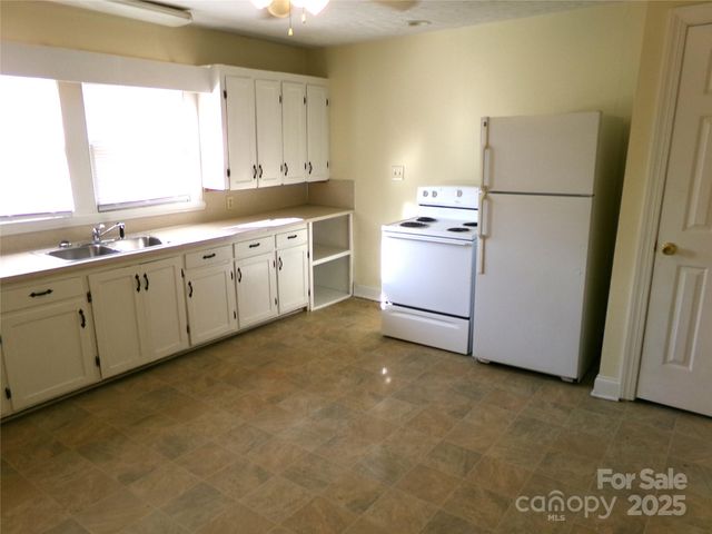 923 Efird Street 97, Albemarle, NC 28001