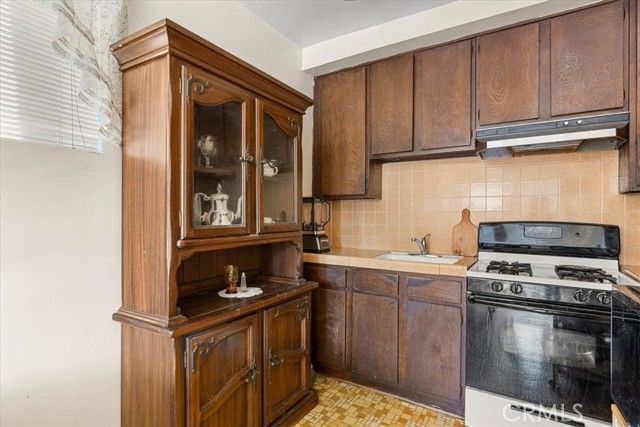 3883 Filion Street, Los Angeles, CA 90065